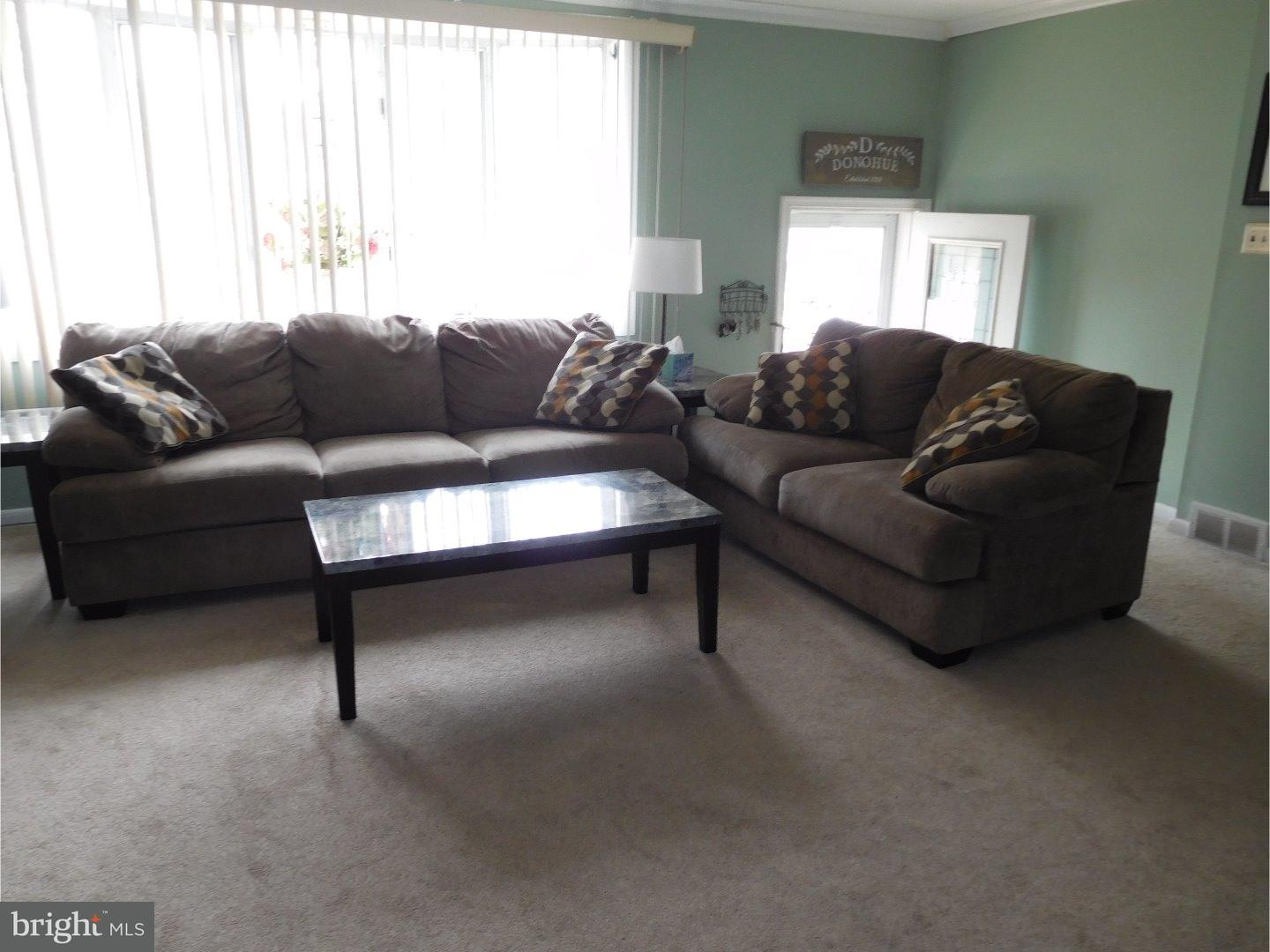 11843 Basile Road Philadelphia, PA 19154 - Photo 2 of 23 Gallery Image 2