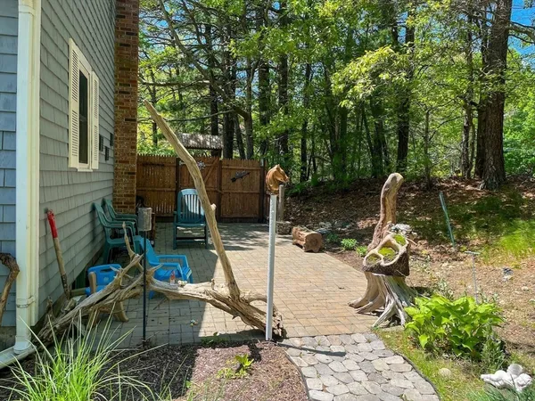 $699,000 | 52 West Pond Road, Plymouth, MA 02360