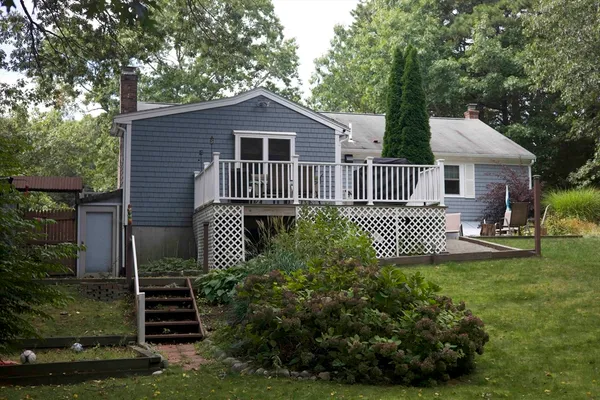 $699,000 | 52 West Pond Road, Plymouth, MA 02360