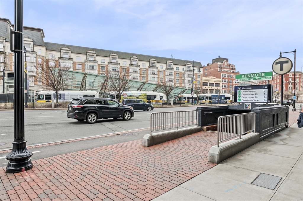 636 Beacon Street, Unit 605 Boston, MA 02215 - Photo 23 of 23 a view of a terrace