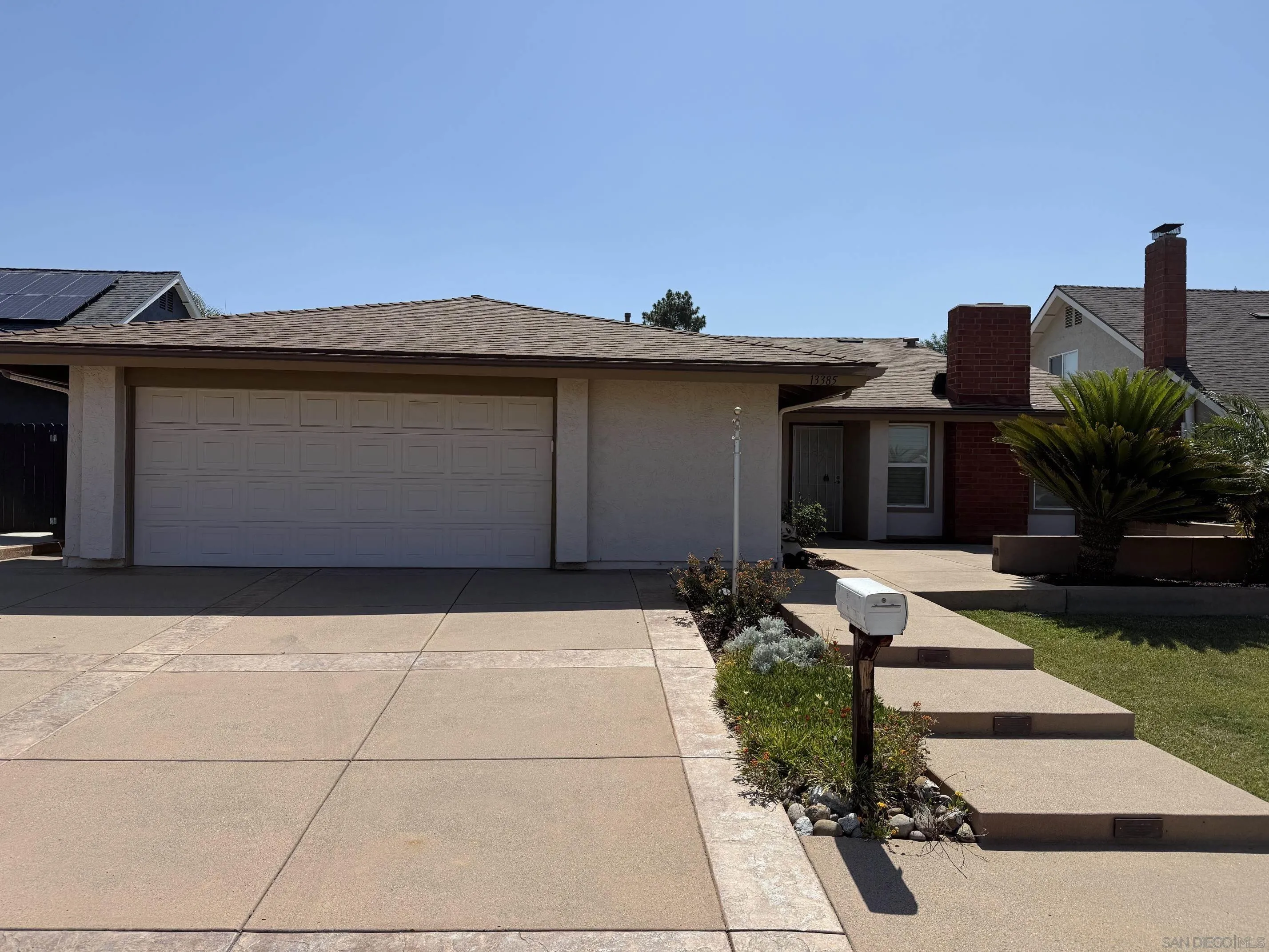 13385 Via Stephen Poway, CA 92064 - Photo 2 of 15