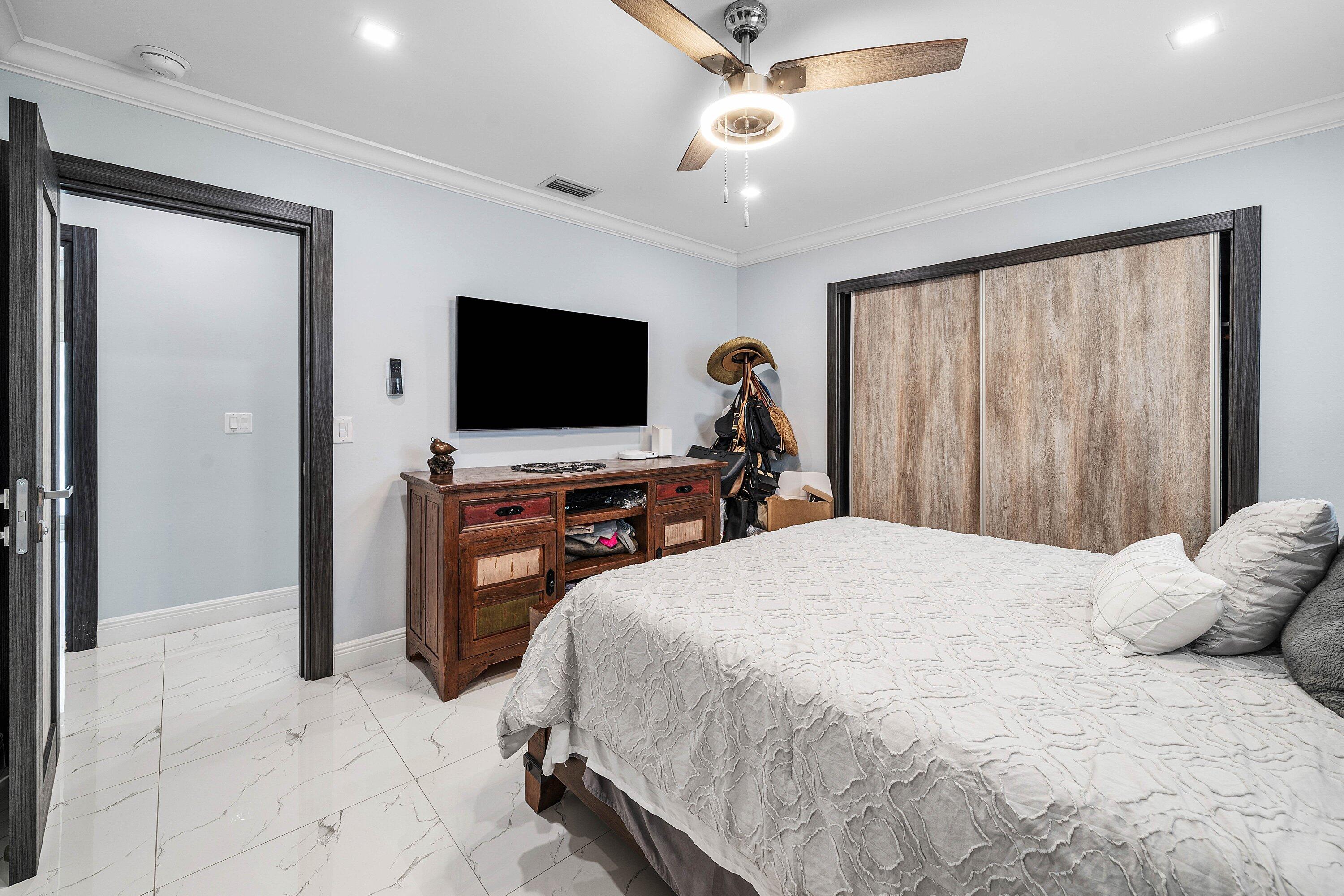 1029 West Palmetto Park Road Boca Raton, FL 33486 - Photo 23 of 43 024-1029WestPalmettoParkRoad-BocaRaton-F