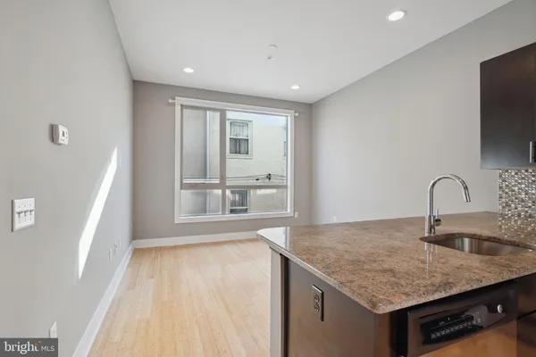 $3,795 | 914 South Darien Street, Philadelphia, PA 19147