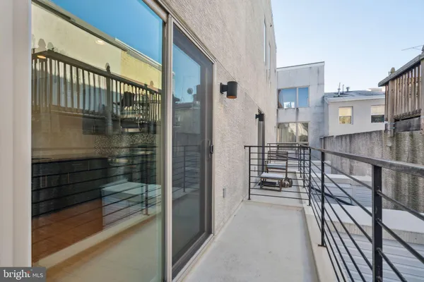 $3,795 | 914 South Darien Street, Philadelphia, PA 19147