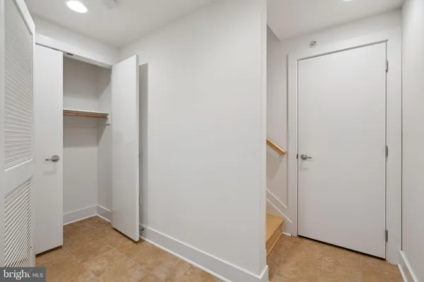 $3,795 | 914 South Darien Street, Philadelphia, PA 19147