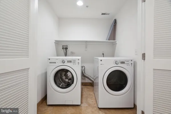 $3,795 | 914 South Darien Street, Philadelphia, PA 19147