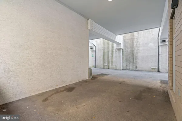 $3,795 | 914 South Darien Street, Philadelphia, PA 19147