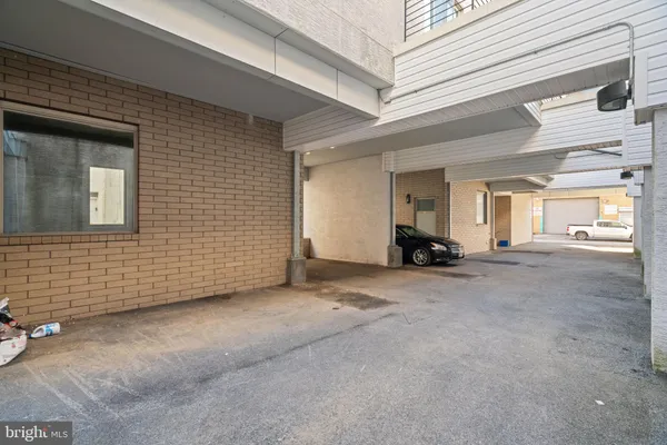 $3,795 | 914 South Darien Street, Philadelphia, PA 19147