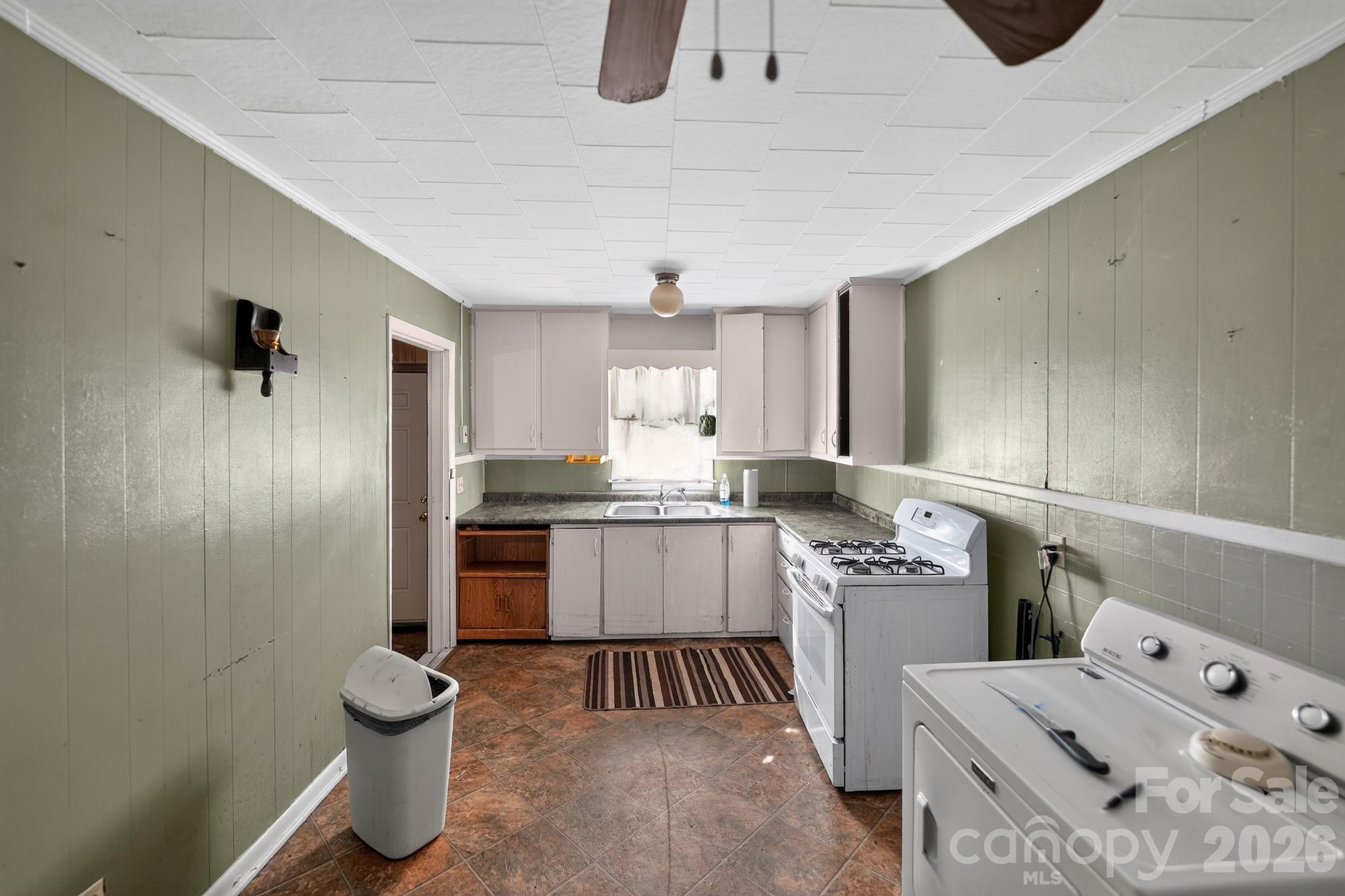 2578 East Simpson Road Burlington, NC 27217 - Photo 5 of 14