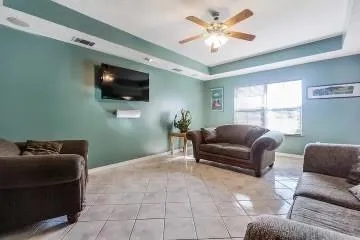 $2,500 | 3231 Behrman Highway, New Orleans, LA 70114