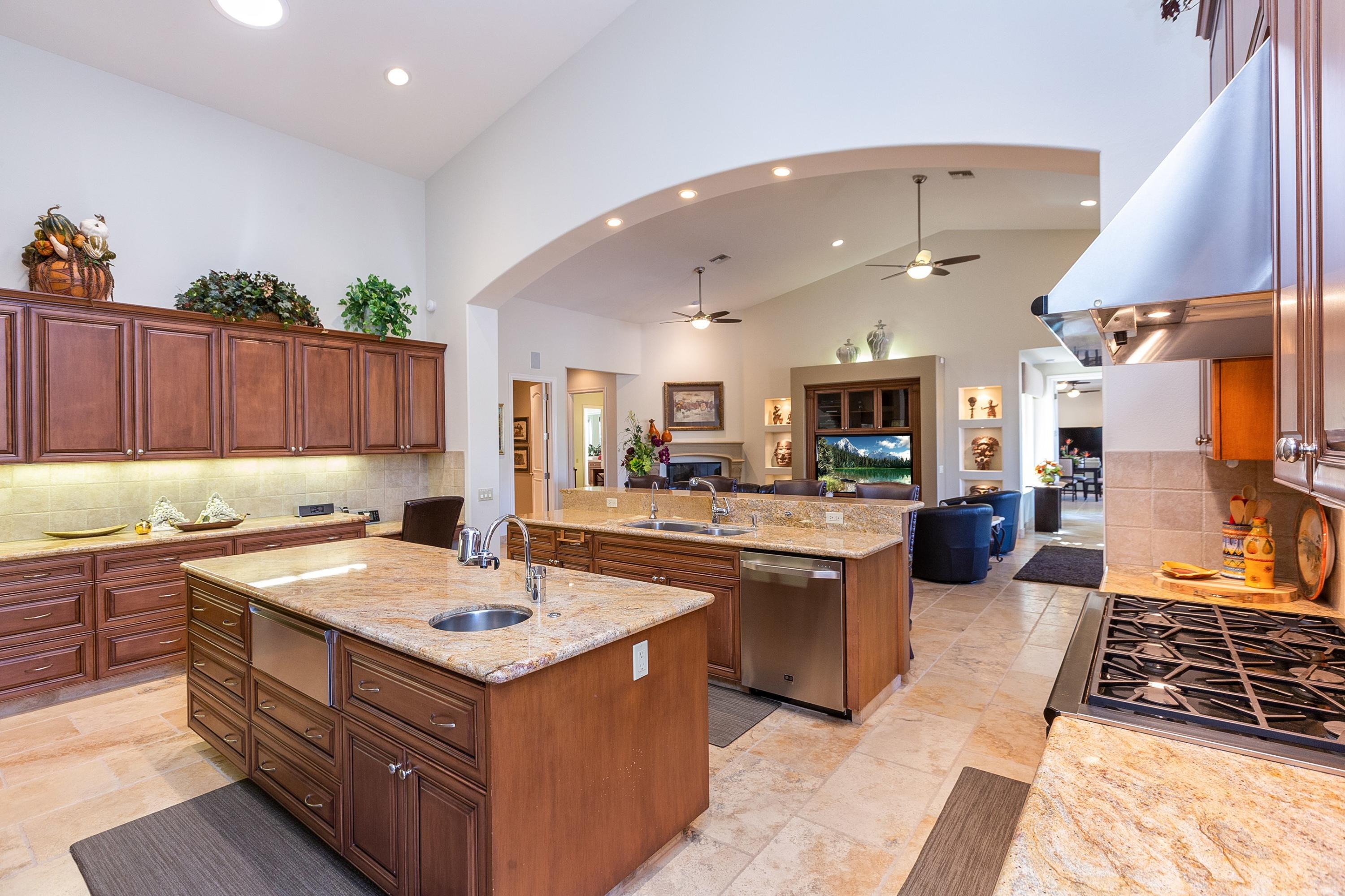2 Ascona Terrace Rancho Mirage, CA 92270 - Photo 22 of 81 022_Kitchen