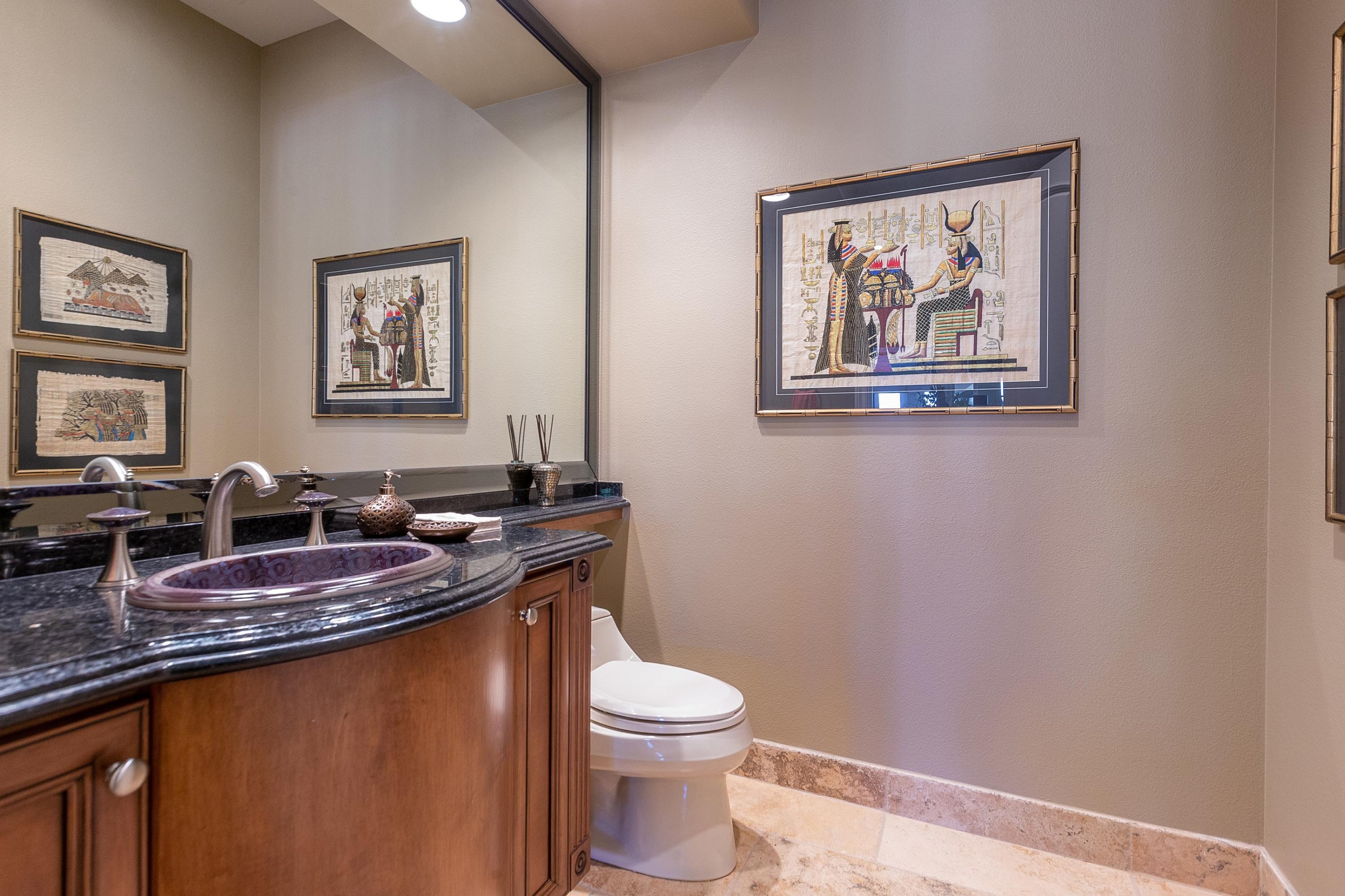 2 Ascona Terrace Rancho Mirage, CA 92270 - Photo 24 of 81 024_Powder Room