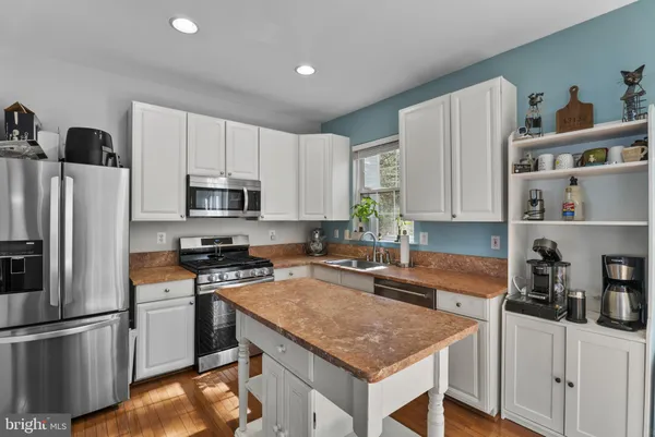 $485,000 | 13132 Diamond Hill Drive, Germantown, MD 20874
