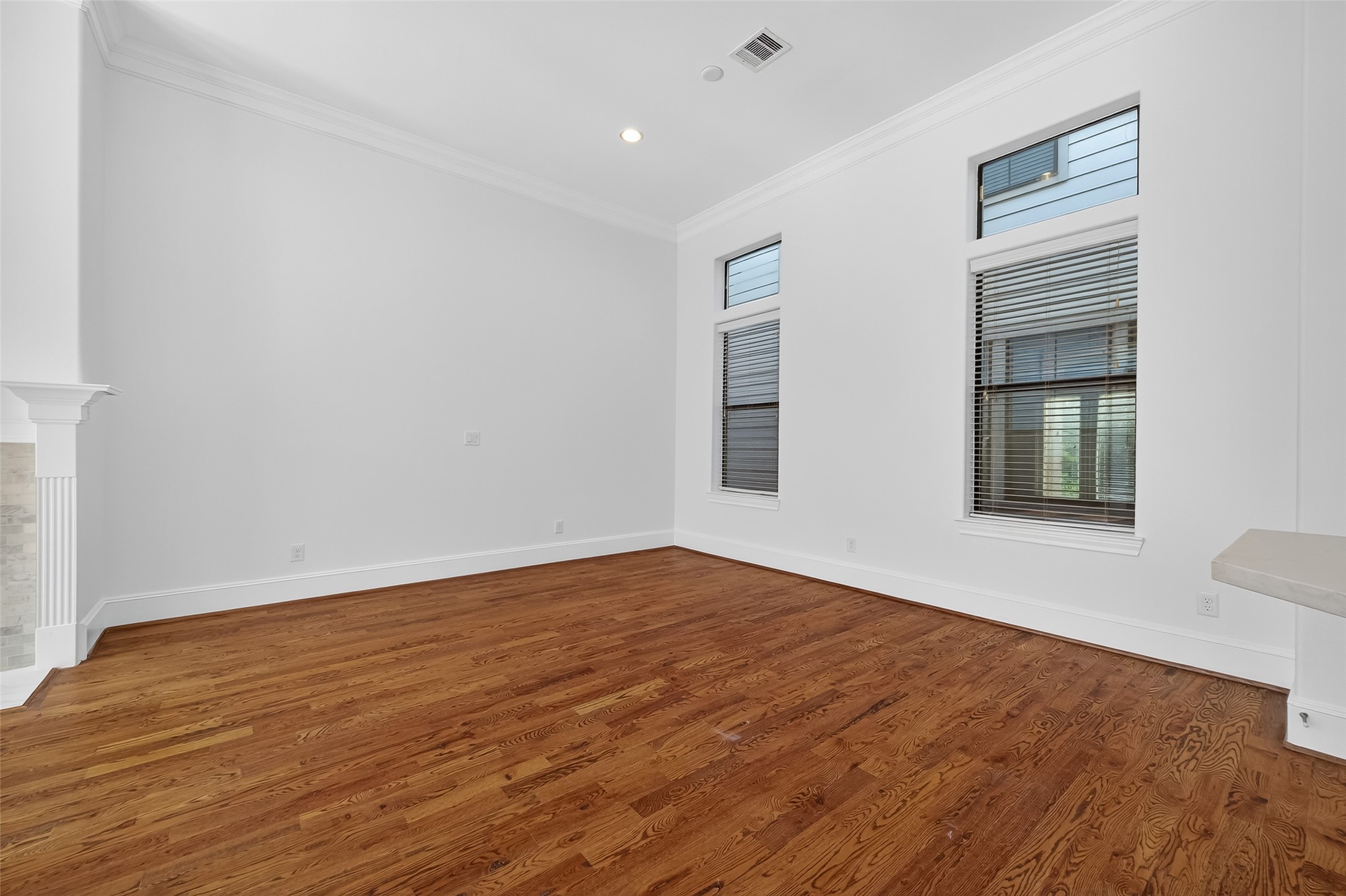 2506 Maxroy Street Houston, TX 77007 - Photo 14 of 33