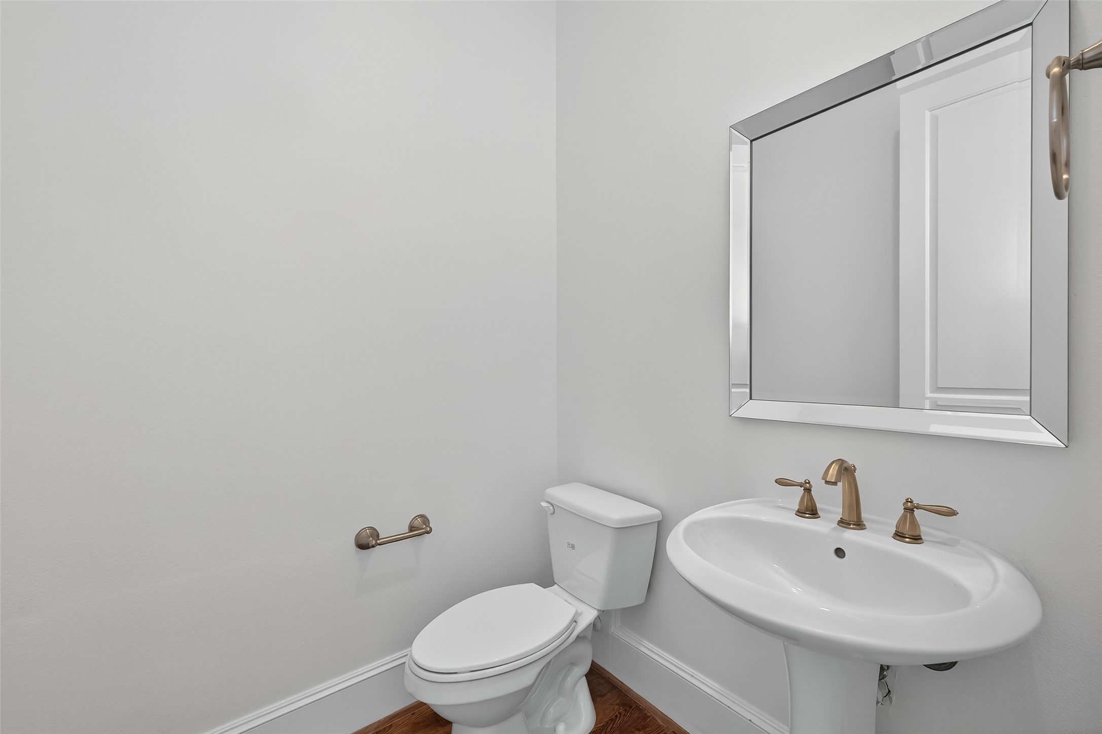 2506 Maxroy Street Houston, TX 77007 - Photo 16 of 33