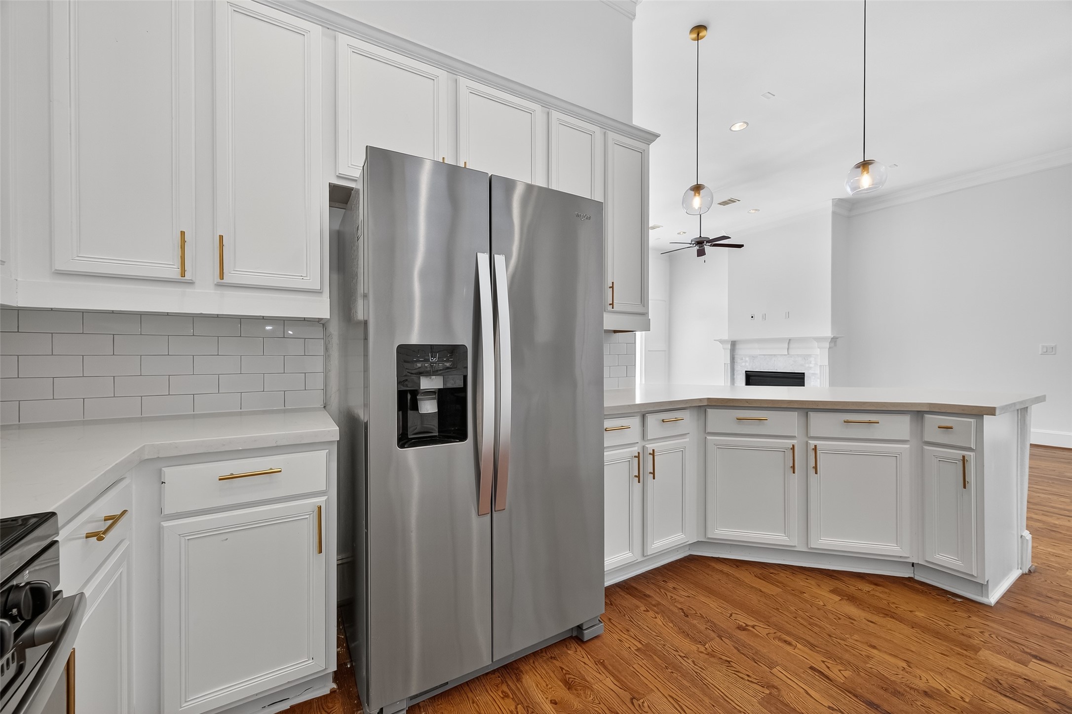 2506 Maxroy Street Houston, TX 77007 - Photo 8 of 33