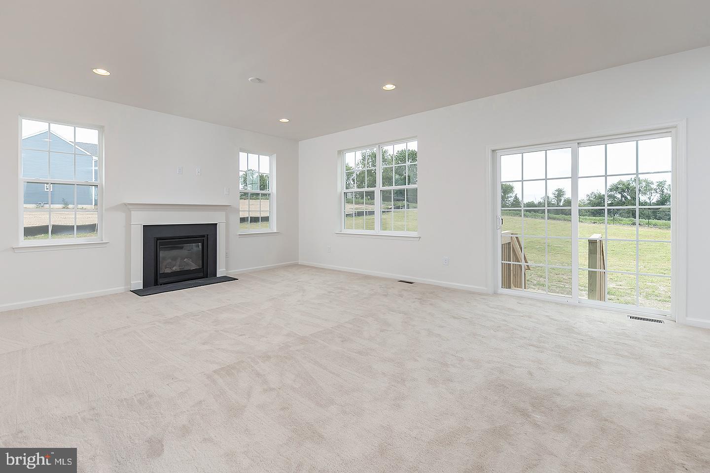 9 Ridge Court Swedesboro, NJ 08085 - Photo 13 of 25 Family Room