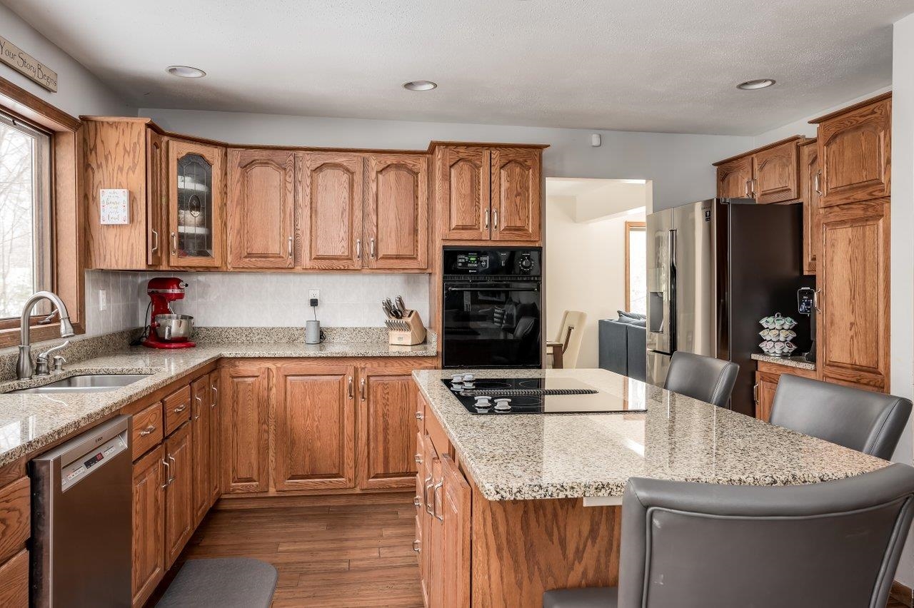 2 Stanley Pond Drive Rochester, NH 03839 - Photo 5 of 38