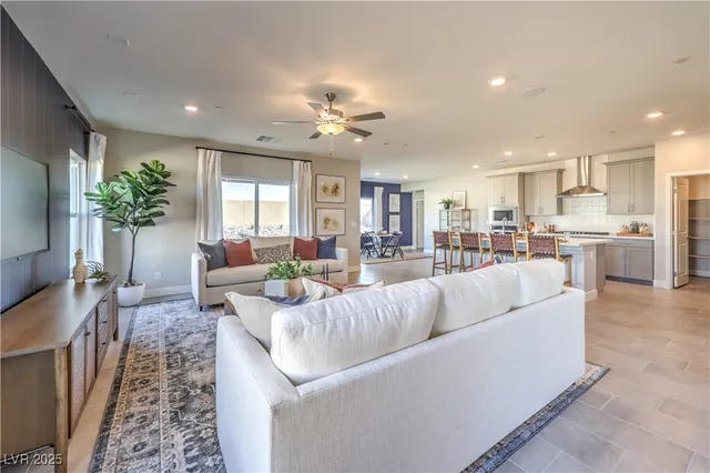 $684,080 | 497 Chestnut Falcon Avenue, Unit 795, Henderson, NV 89011
