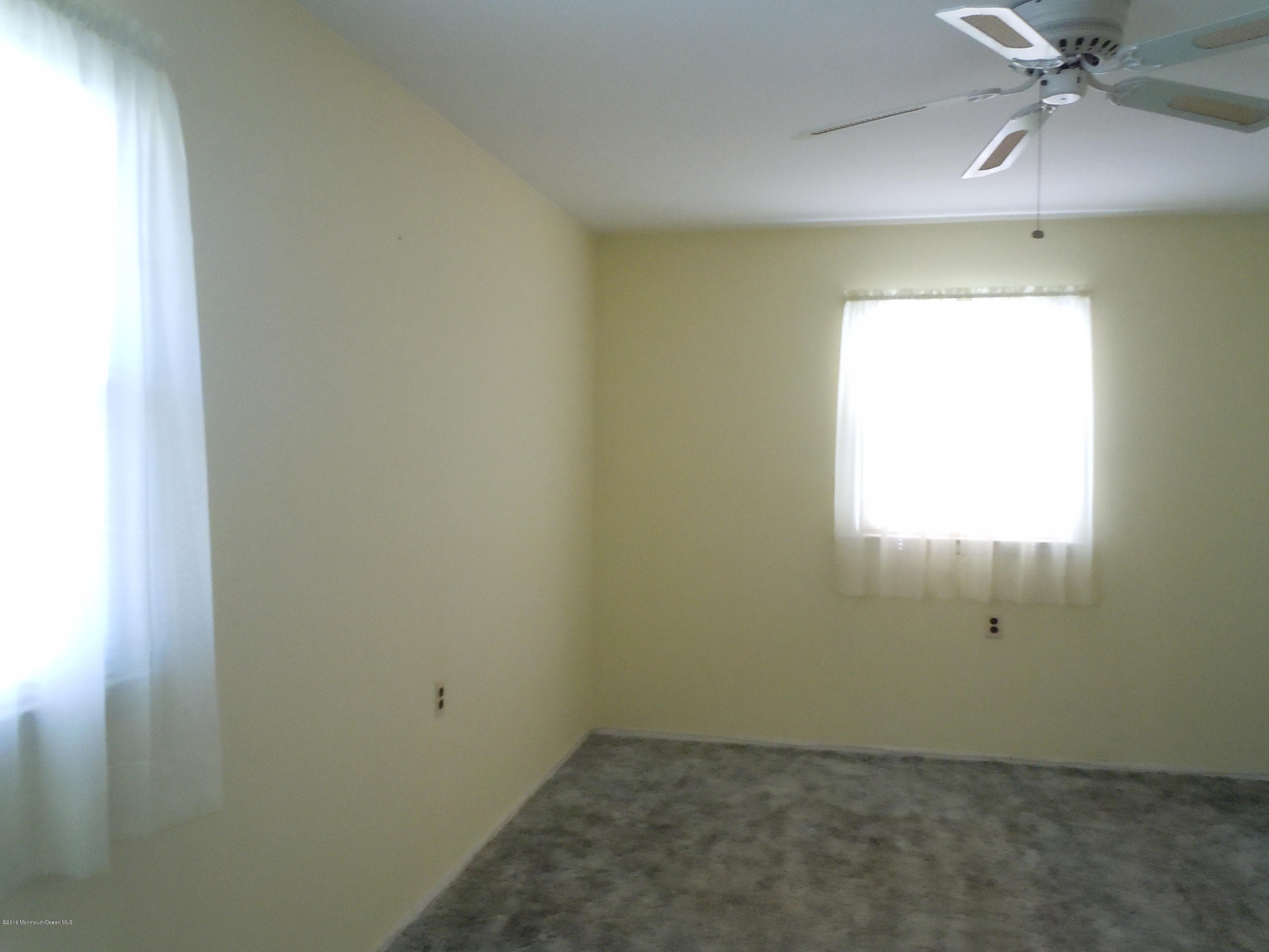 24 Rodger Road Brick, NJ 08724 - Photo 12 of 19 379