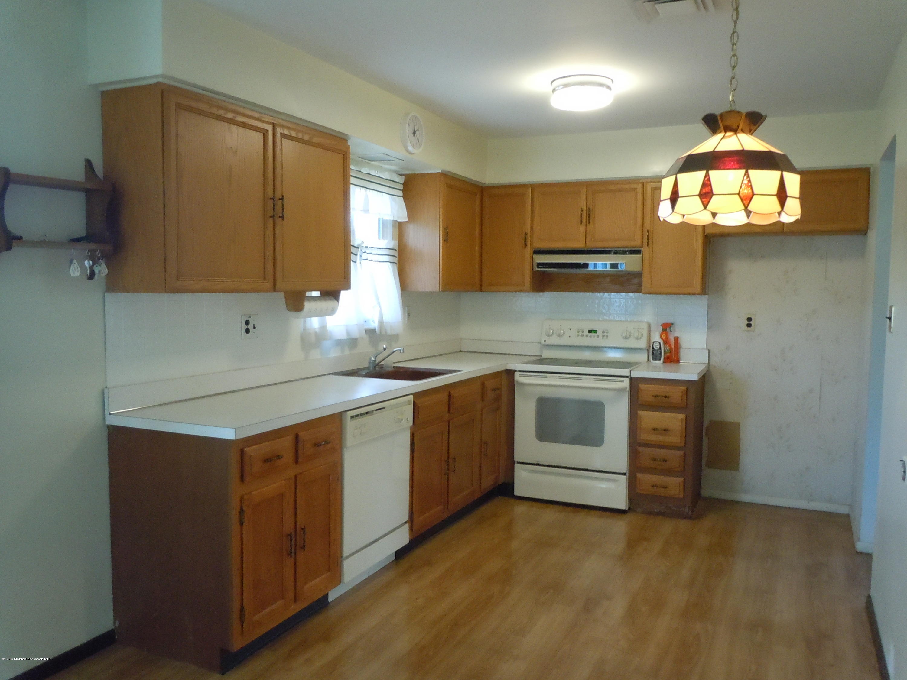 24 Rodger Road Brick, NJ 08724 - Photo 4 of 19 369