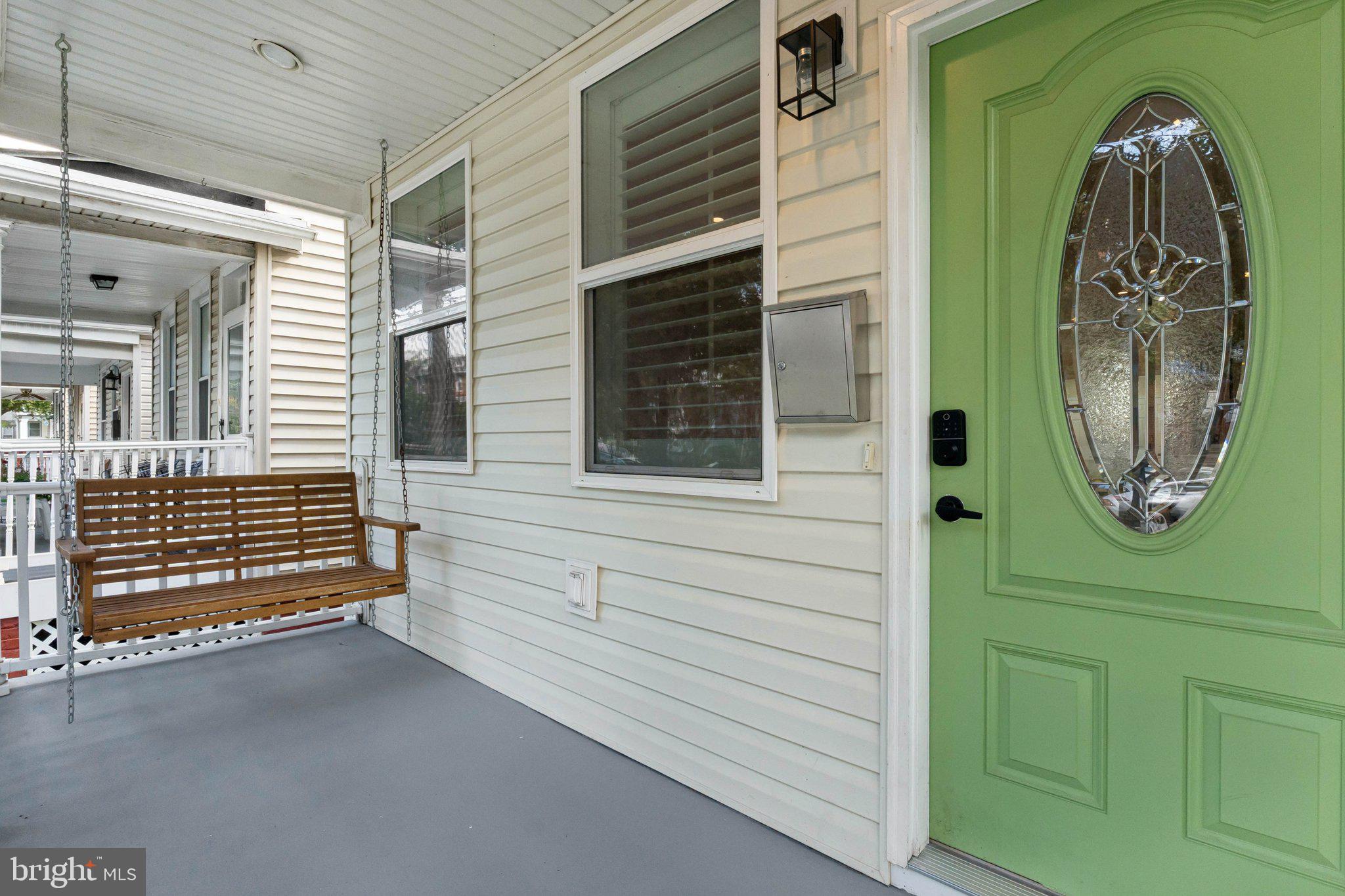 908 Longfellow Street Northwest Washington, DC 20011 - Photo 3 of 39