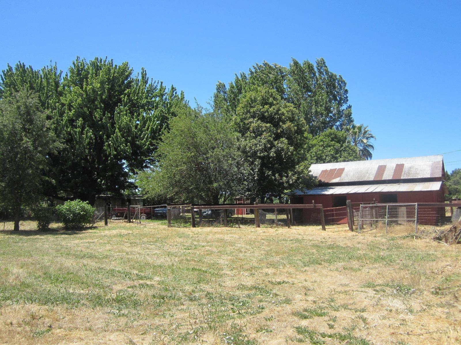 19401 Smith Road Redding, CA 96002 - Photo 10 of 28 back to barn and homesite