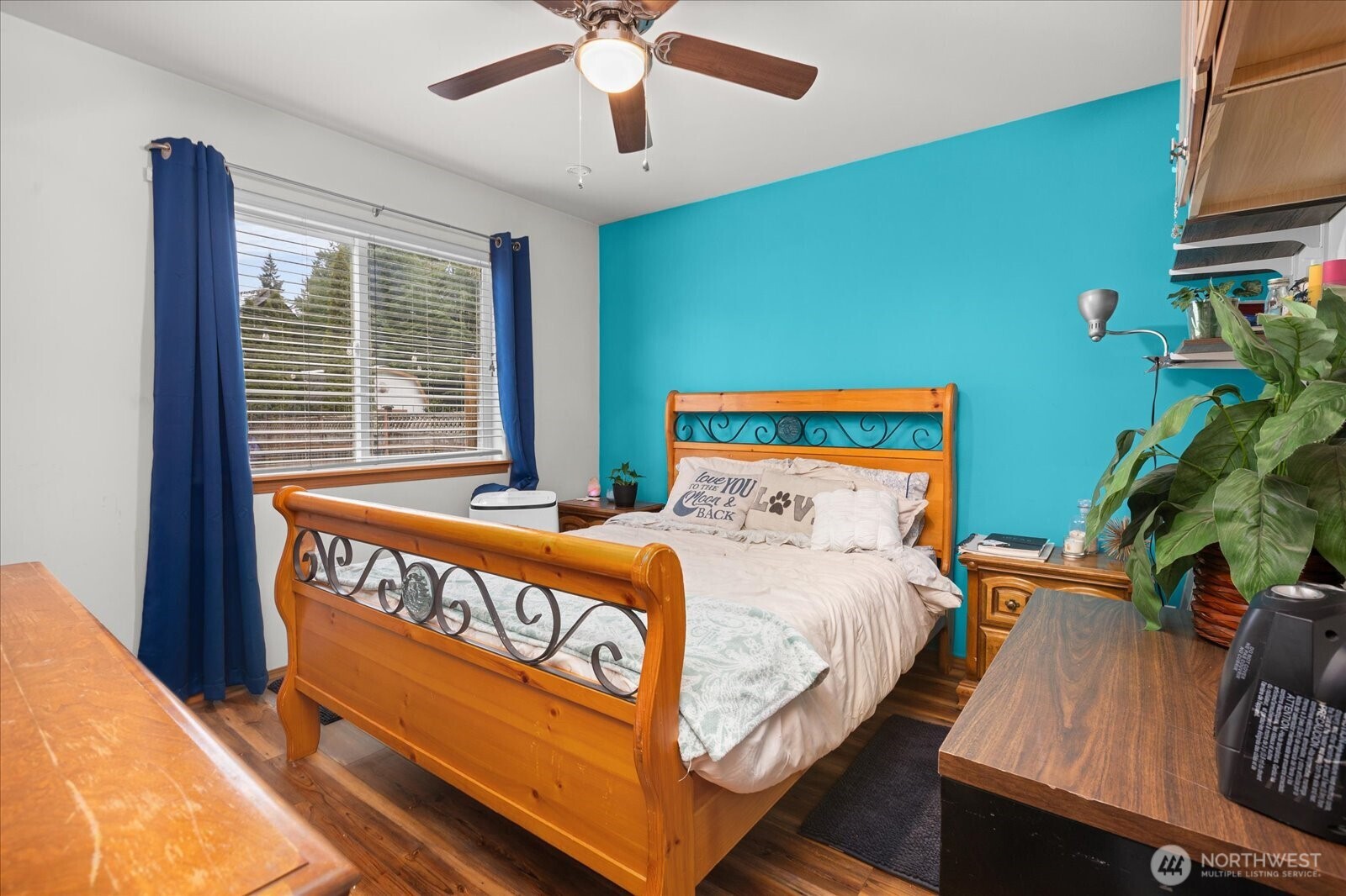 12808 East Macs Loop Road Granite Falls, WA 98252 - Photo 12 of 23 a bed sitting in a spacious bedroom next to a window