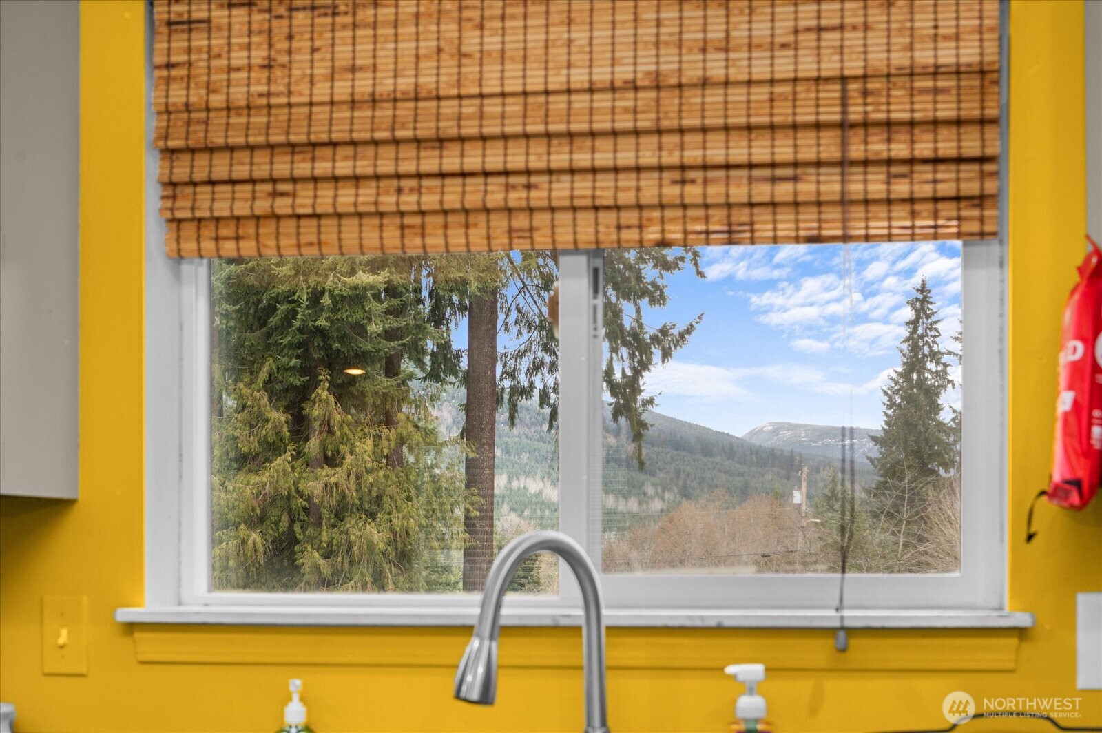 12808 East Macs Loop Road Granite Falls, WA 98252 - Photo 6 of 23