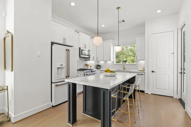 $3,200 | 4528 Curtin Park Court, Houston, TX 77018