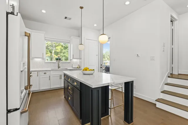 $3,200 | 4528 Curtin Park Court, Houston, TX 77018