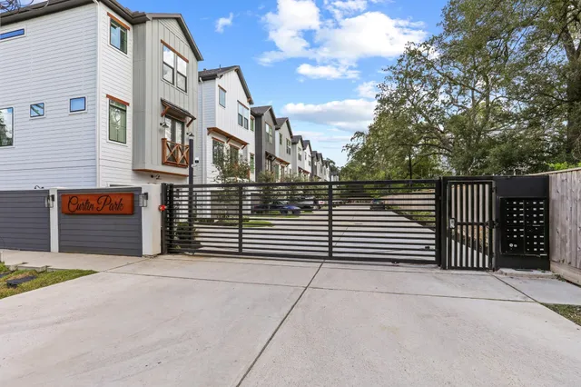 $3,200 | 4528 Curtin Park Court, Houston, TX 77018