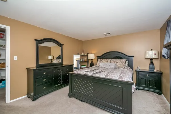 $2,600 | 40 Roberts Drive, Unit 40, Bedford, MA 01730