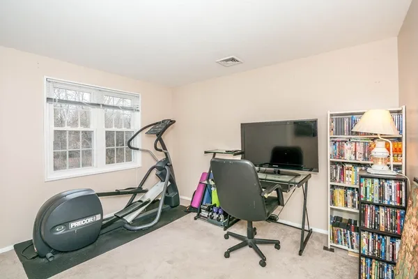 $2,600 | 40 Roberts Drive, Unit 40, Bedford, MA 01730