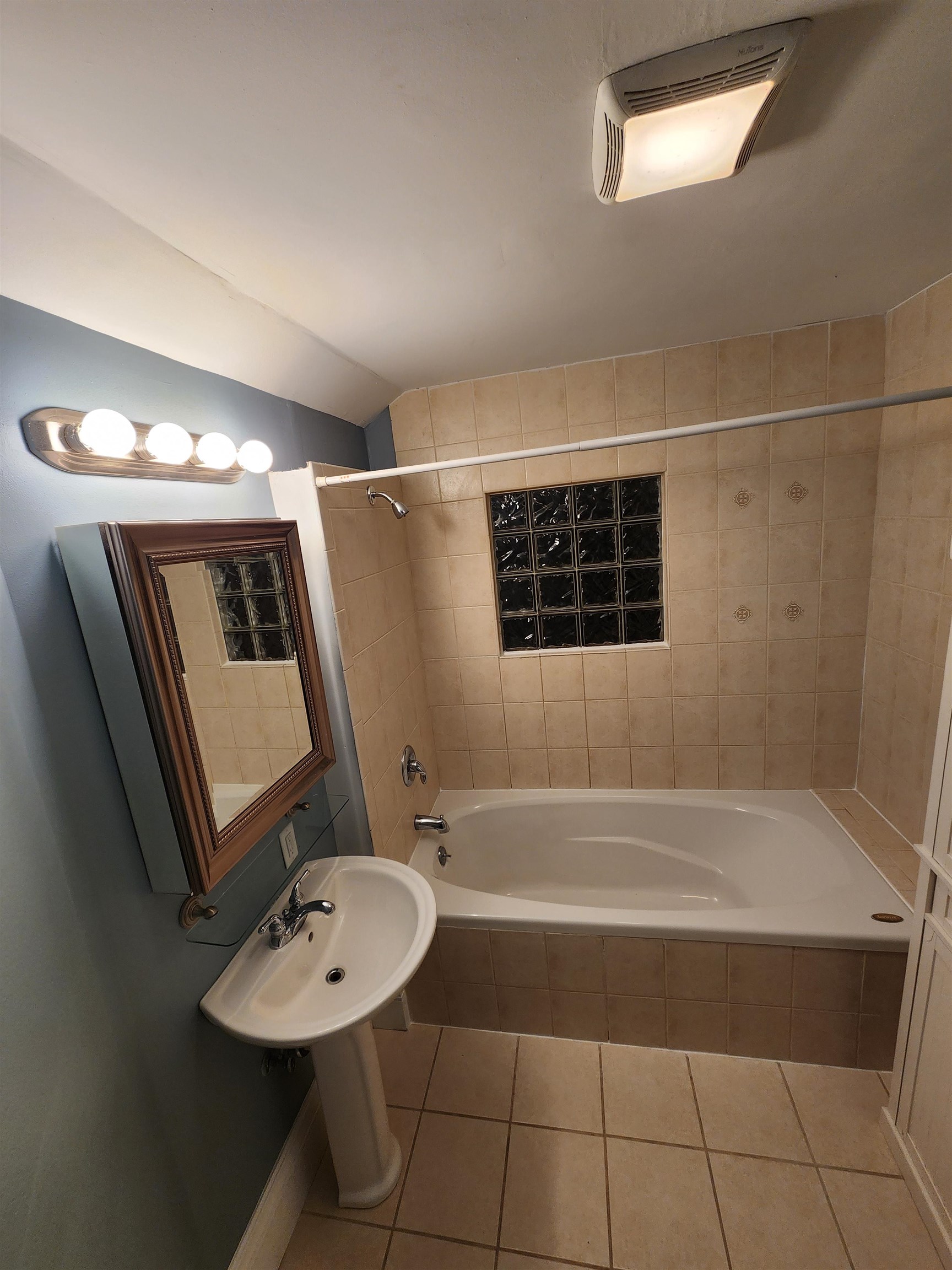 810 Pendleton Street Bay City, MI 48708 - Photo 20 of 34 Gallery Image 20