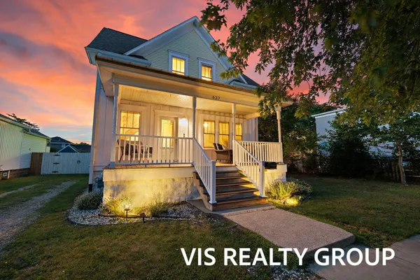 $624,900 | 627 Fulton Street, Grand Haven, MI 49417