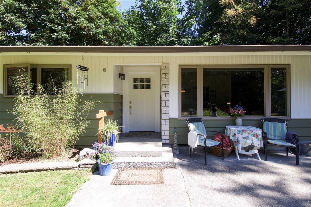 215 Marsden Road Port Angeles, WA 98362 - Photo 5 of 40 Gallery Image 5