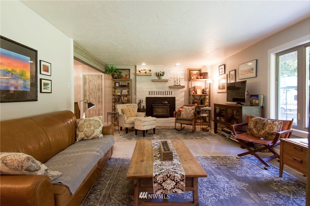 215 Marsden Road Port Angeles, WA 98362 - Photo 7 of 40 Gallery Image 7