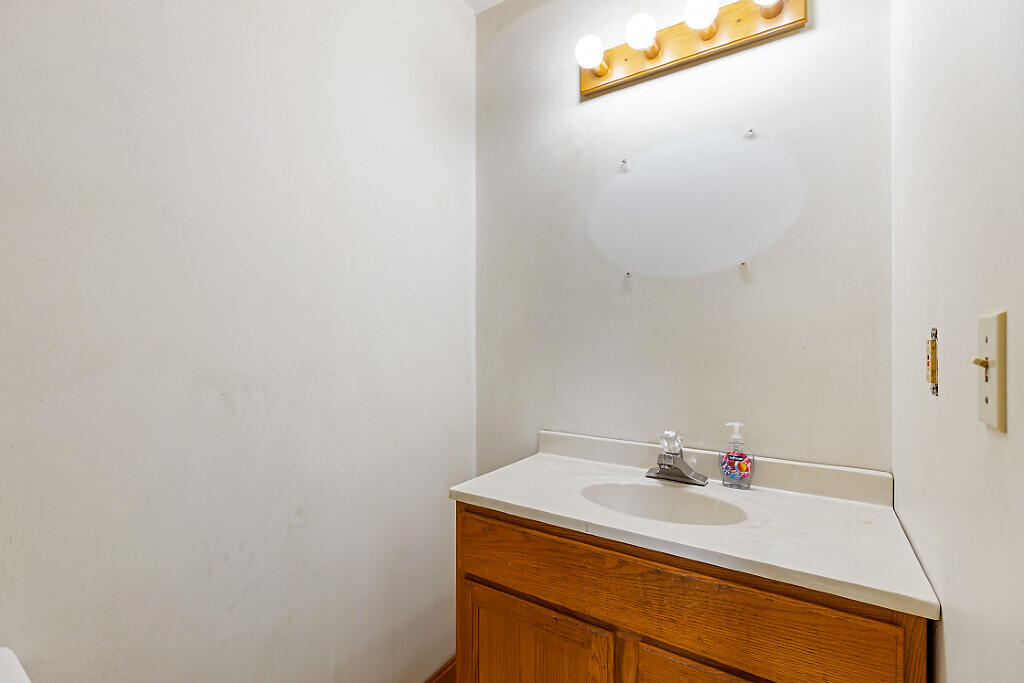 173 Warren Road Pittston, ME 04345 - Photo 50 of 75 23_BP5A0405_DxO_mls