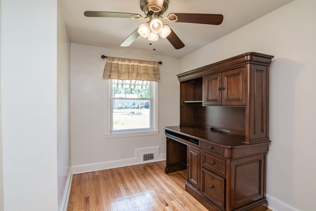 1466-1468 Page Boulevard Springfield, MA 01104 - Photo 20 of 42
