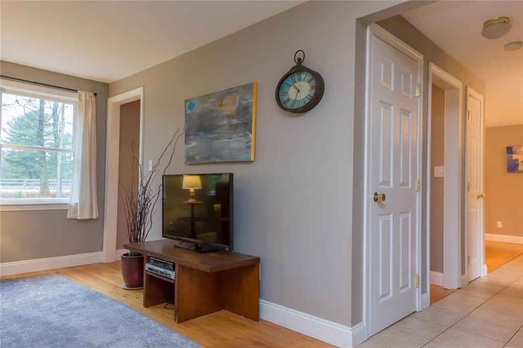 70 Webster Road Freeport, ME 04032 - Photo 9 of 31 Photo