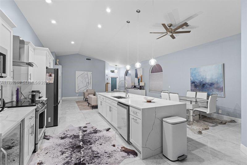 6952 Northwest 27th Court, Unit 6952 Margate, FL 33063 - Photo 2 of 35