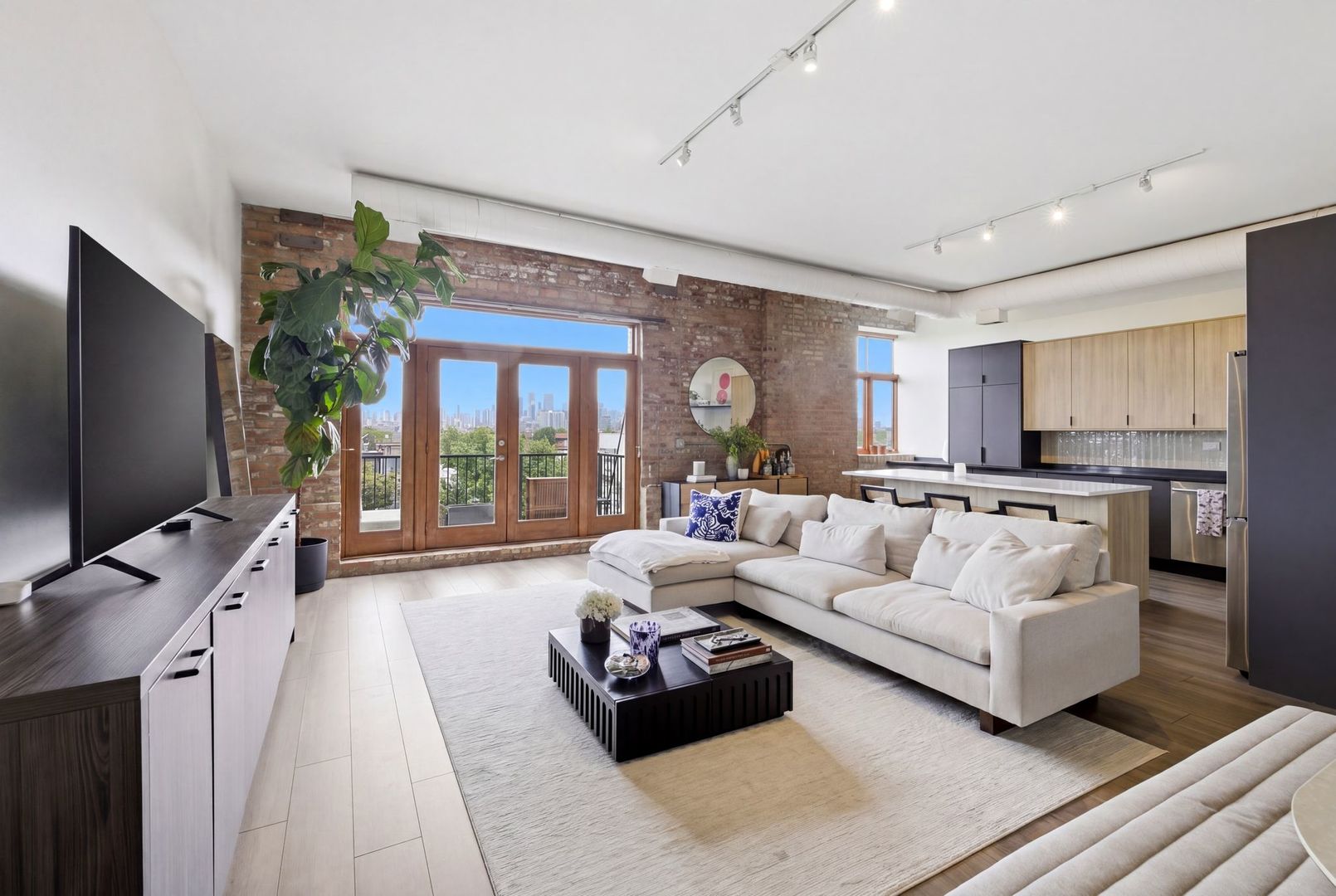 2101 West Rice Street, Unit 407 Chicago, IL 60622 - Photo 8 of 29 Gallery Image 8