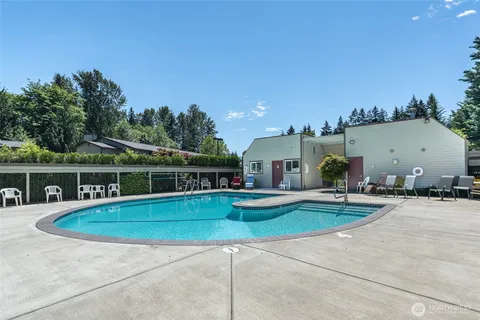 $300,000 | 17515 151st Avenue Southeast, Unit 66, Renton, WA 98058