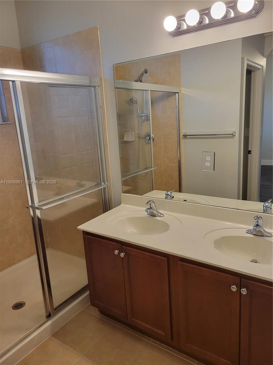 2851 Prospect Road, Unit 405 Tamarac, FL 33309 - Photo 12 of 18