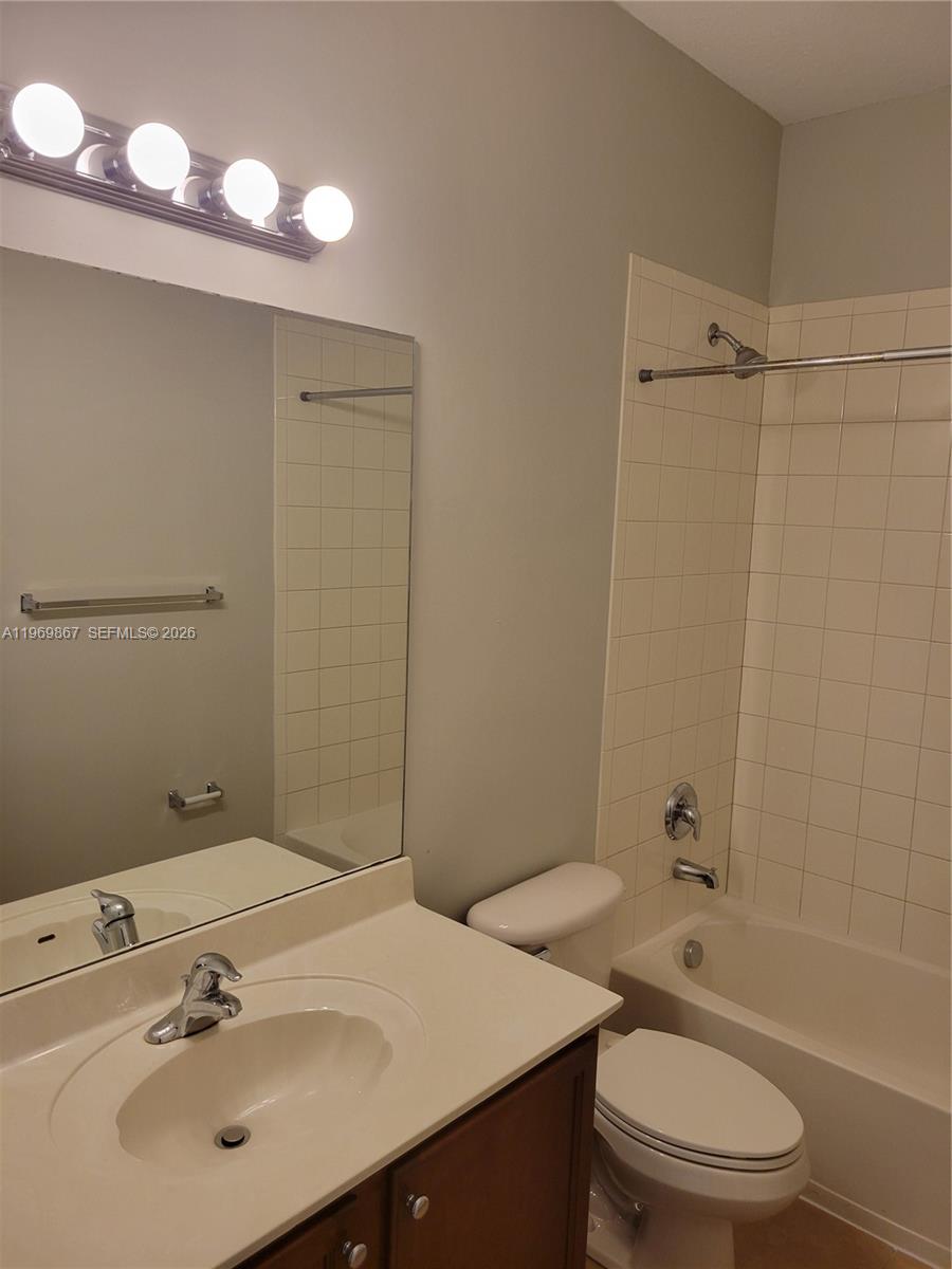 2851 Prospect Road, Unit 405 Tamarac, FL 33309 - Photo 15 of 18