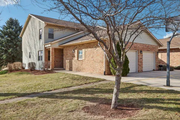 $319,900 | 3102 Old Gate Road, Unit 1, Madison, WI 53704