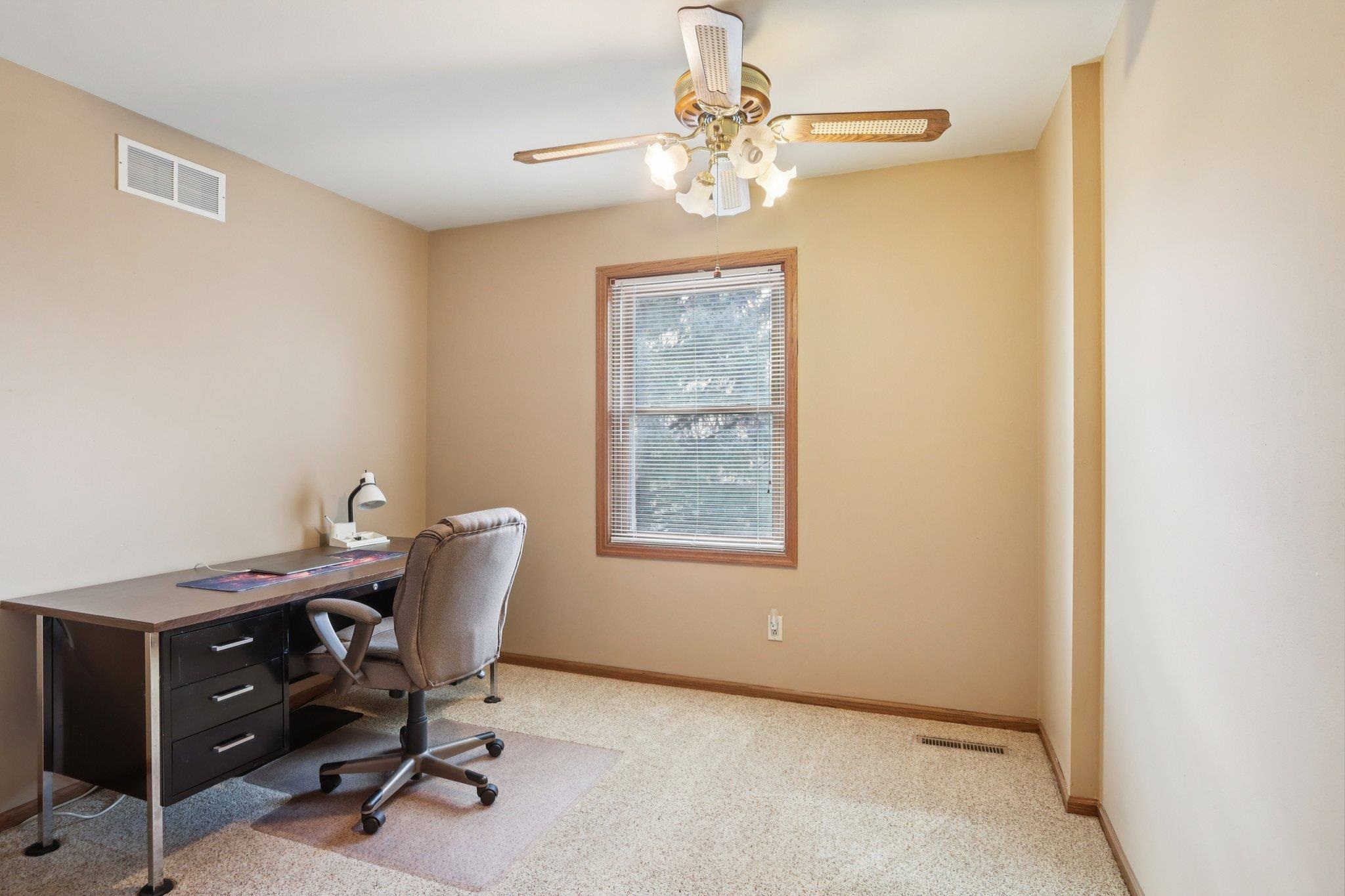 3102 Old Gate Road, Unit 1 Madison, WI 53704 - Photo 15 of 28