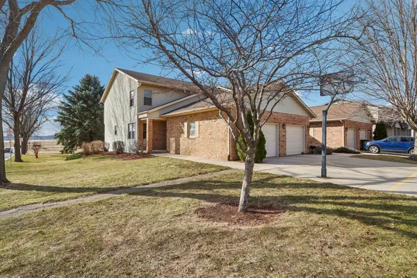 $319,900 | 3102 Old Gate Road, Unit 1, Madison, WI 53704