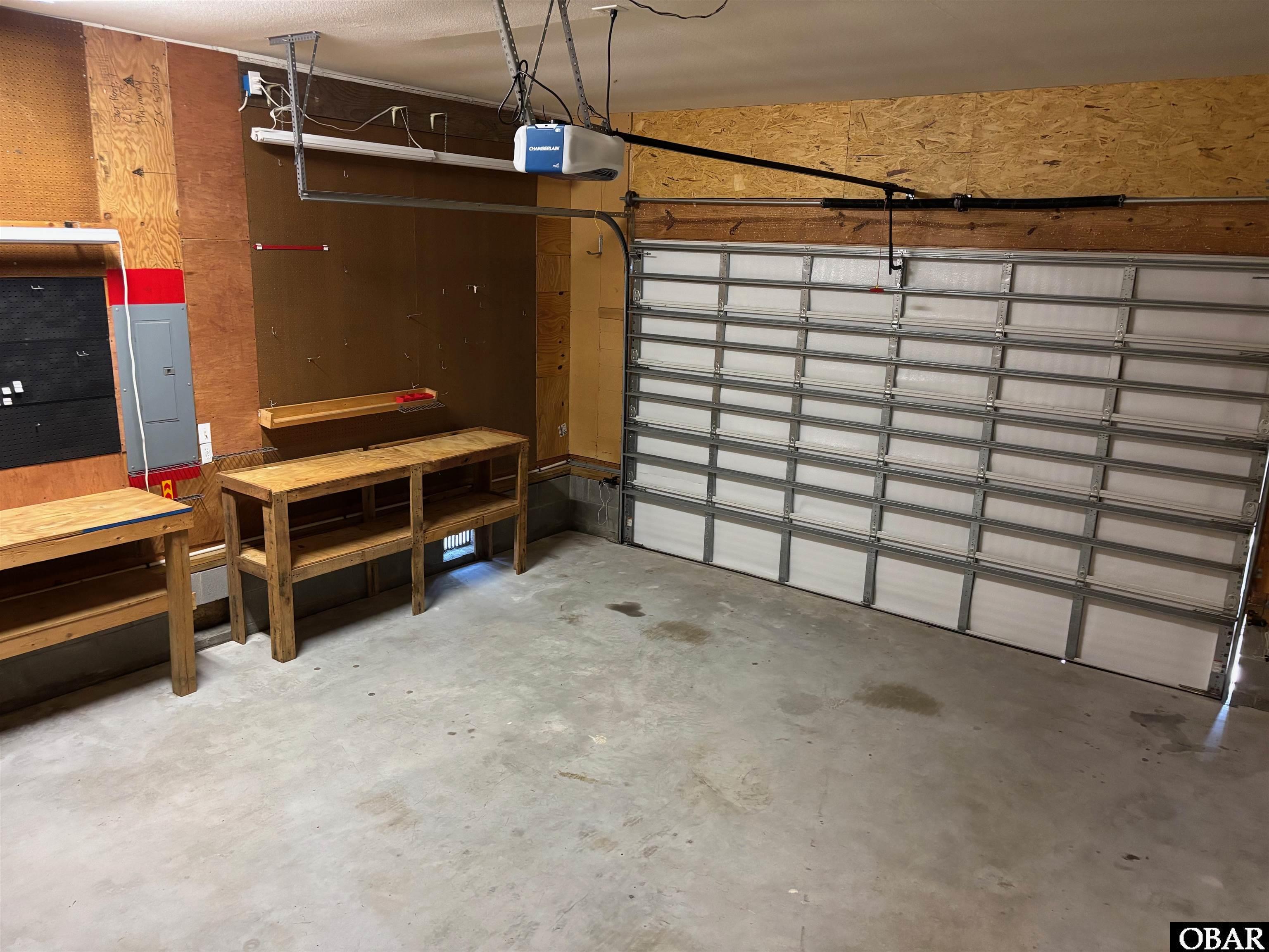 718 George Howe Street Manteo, NC 27954 - Photo 22 of 28 Garage